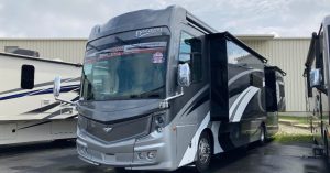 2022-Fleetwood-Discovery